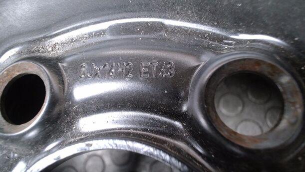 Foto: STAHLFELGE 6X14 ET43 eines VW Polo 1.2 CL