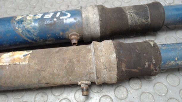 Foto: STOSSDÄMPFERPAAR HINTEN PNEUMATISCH ( BASTLER ) eines Ford Sierra Turnier CL