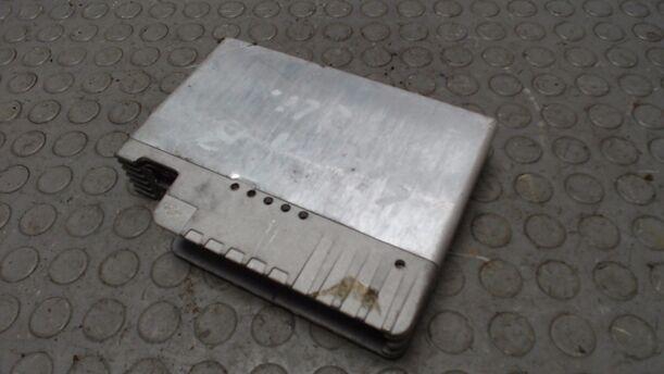 Foto: ABS STEUERGERÄT eines Ford Sierra Turnier CL