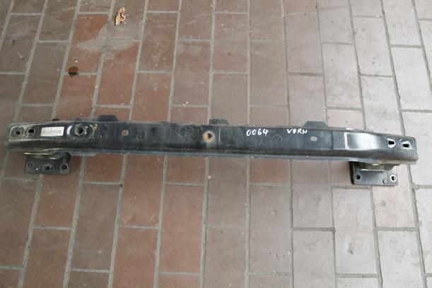 Foto: VERSTÄRKUNG VORN eines Citroen C2 1.1 Comfort