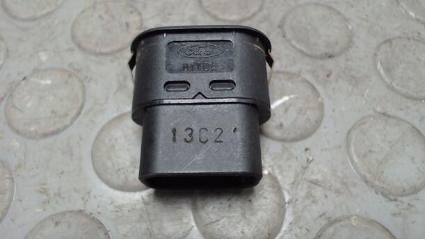 Foto: FENSTERHEBERSCHALTER eines Ford Scorpio GL
