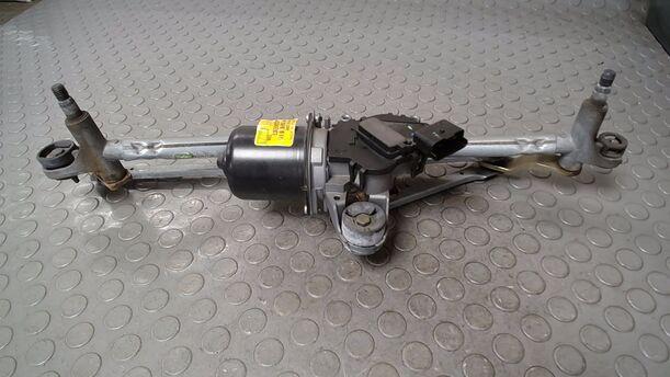 Foto: SCHEIBENWISCHERMOTOR VORN eines Citroen C2 1.1 SX