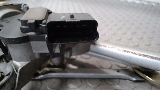 Foto: SCHEIBENWISCHERMOTOR VORN eines Citroen C2 1.1 SX