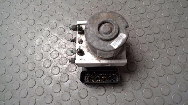 Foto: HAUPTBREMSAGGREGAT ABS eines Citroen C2 1.1 SX