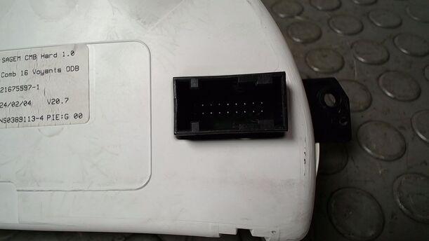 Foto: TACHOEINHEIT eines Citroen C2 1.1 SX