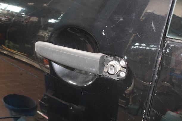 Foto: TÜR VORN LINKS eines Citroen C2 1.1 Highline