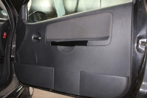 Foto: TÜR VORN RECHTS eines Citroen C2 1.1 Highline