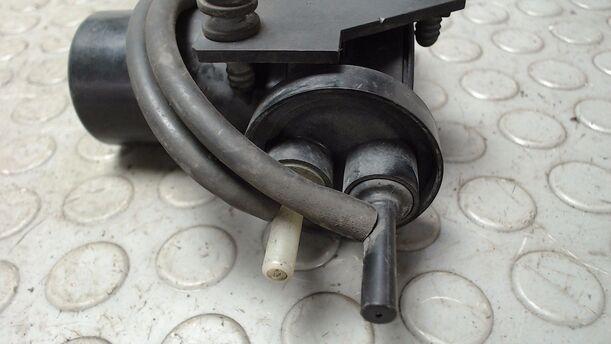 Foto: TEMPOMANT EINHEIT eines Ford Scorpio Turnier GLX