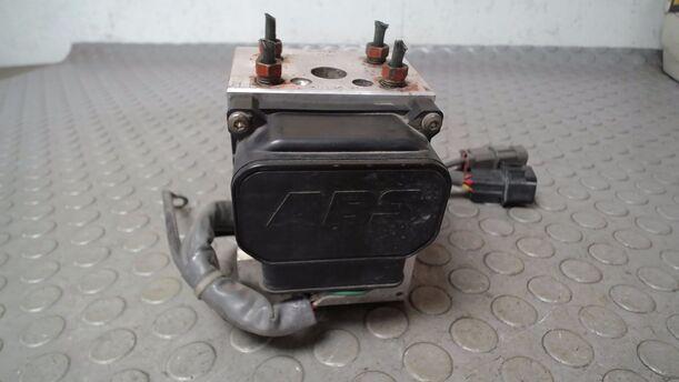 Foto: ABS HAUPTBREMSAGGREGAT eines Mitsubishi Space Runner GLX