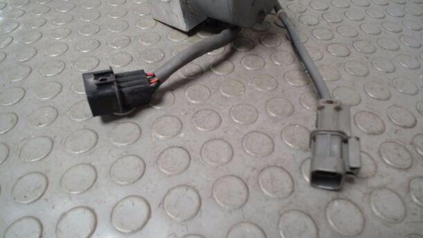 Foto: ABS HAUPTBREMSAGGREGAT eines Mitsubishi Space Runner GLX