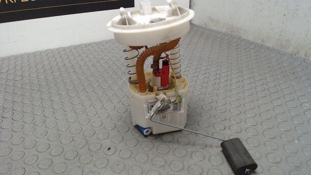Foto: KRAFTSTOFFPUMPE eines Ford Fiesta 1.4 Xi