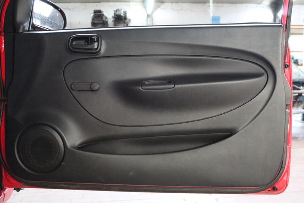 Foto: TÜR VORN RECHTS (3-TÜRER) eines Daihatsu Cuore 1.0 Automatik GTI
