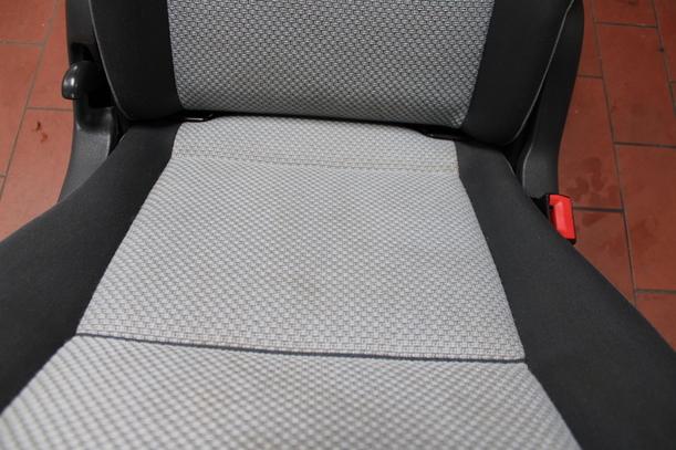 Foto: SITZ 2. REIHE RECHTS eines Seat Alhambra 1.9 TDI Allrad GTI