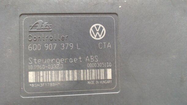 Foto: HAUPTBREMSAGGREGAT ABS eines VW Polo 1.4 SX