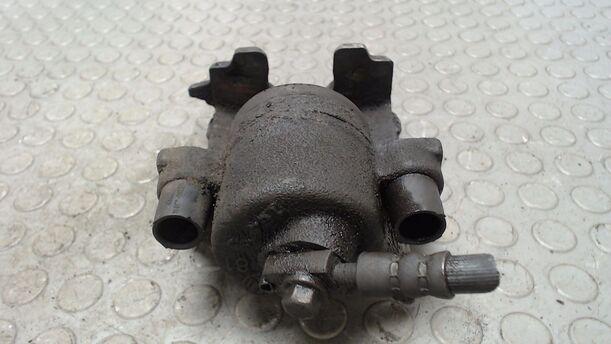 Foto: BREMSSATTEL VORN LINKS eines VW Polo 1.4 SX