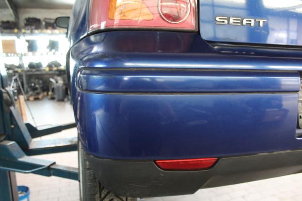 Foto: STOSSSTANGE / STOSSFÄNGER HINTEN ( AB 2000 ) eines Seat Arosa 1.4 SX