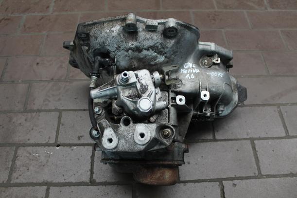 Foto: SCHALTGETRIEBE F17 3,94 eines Opel Meriva 1.6 16V