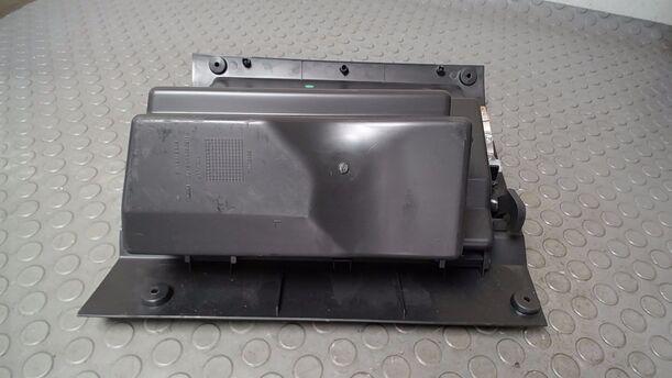 Foto: HANDSCHUHFACH eines Opel Meriva 1.6 16V SX