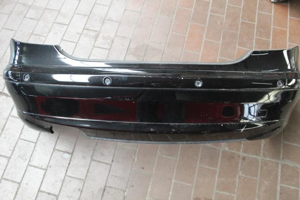 Foto: STOSSFÄNGER / STOßSTANGE HINTEN ( COUPE ) eines Mercedes-Benz C 180 Kompressor Sportcoupe