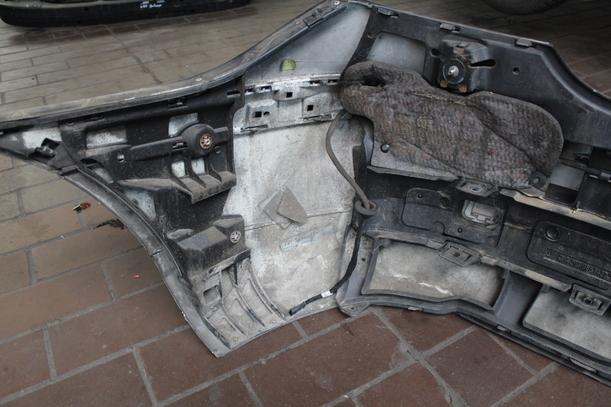 Foto: STOSSFÄNGER / STOßSTANGE HINTEN ( COUPE ) eines Mercedes-Benz C 180 Kompressor Sportcoupe