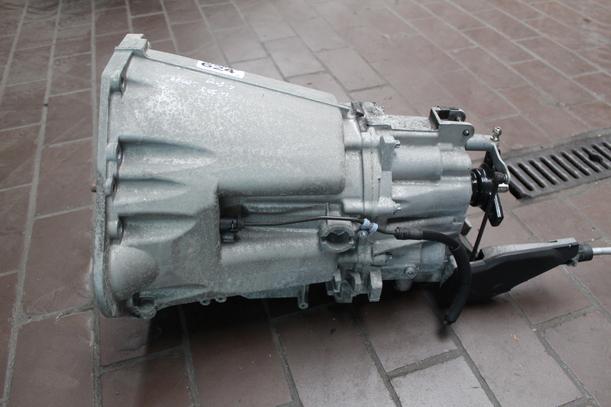 Foto: SCHALTGETRIEBE 6-GANG ( 716626 ) eines Mercedes-Benz C 180 Kompressor Sportcoupe