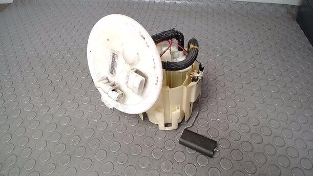 Foto: KRAFTSTOFFPUMPE eines Opel Astra 1.8 Fun