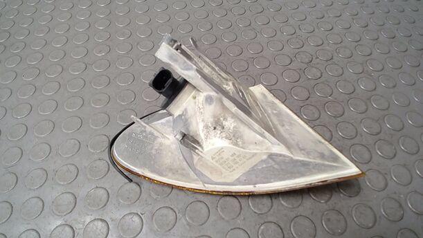 Foto: BLINKER LINKS eines BMW 320i touring SX