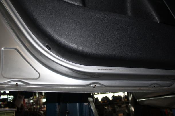 Foto: TÜR HINTEN LINKS ( KOMBI/ TURNIER ) eines Ford Mondeo 1.8 Turnier SX