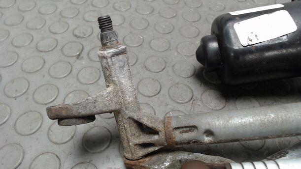 Foto: SCHEIBENWISCHERMOTOR VORN eines Opel Corsa 1.0 12V