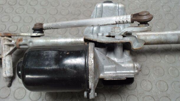 Foto: SCHEIBENWISCHERMOTOR VORN eines Opel Corsa 1.0 12V