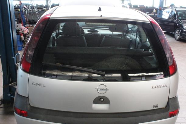 Foto: HECKKLAPPE / HECKDECKEL ( 3-TÜRER ) eines Opel Corsa 1.0 12V SX
