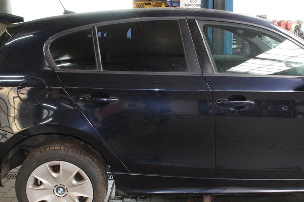 Foto: TÜR HINTEN RECHTS eines BMW 118d DPF SX