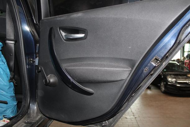 Foto: TÜR HINTEN RECHTS eines BMW 118d DPF SX