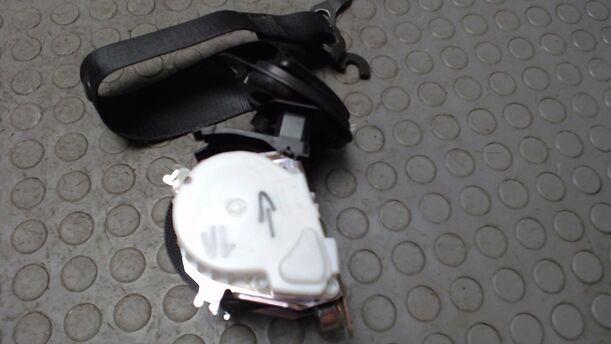 Foto: SICHERHEITSGURT VORN LINKS eines BMW 118d DPF SX
