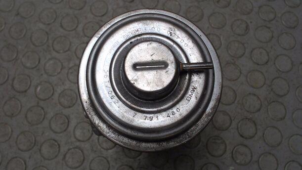 Foto: ABGASRÜCKFÜHRUNGSVENTIL ( AGR ) eines BMW 118d DPF SX