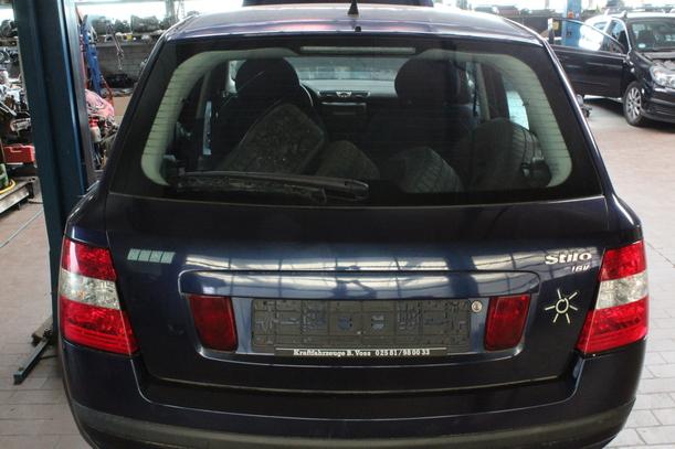 Foto: HECKKLAPPE / HECKDECKEL ( 5-TÜRER ) eines Fiat Stilo 1.2 16V SX
