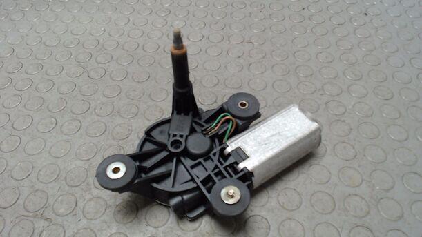 Foto: SCHEIBENWISCHERMOTOR HINTEN eines Fiat Stilo 1.2 16V SX
