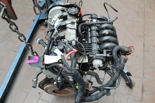 Foto: MOTOR ( 188A5000 ) eines Fiat Stilo 1.2 16V SX