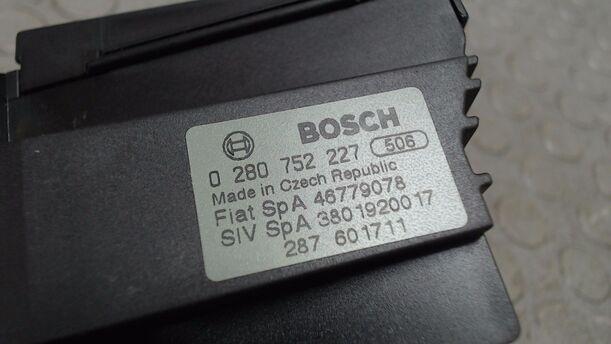 Foto: GASPEDAL eines Fiat Stilo 1.2 16V SX