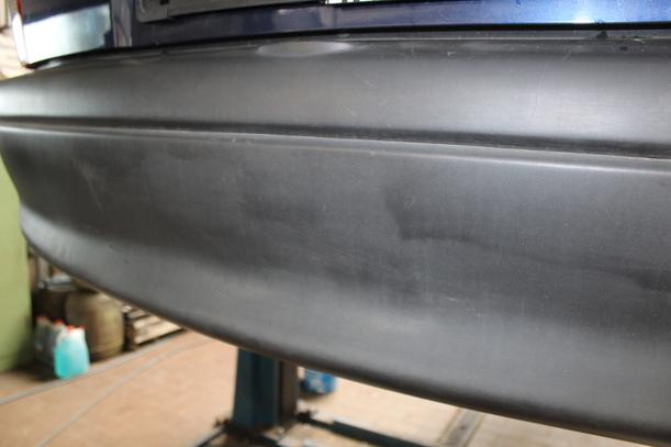 Foto: STOSSFÄNGER/ STOßSTANGE HINTEN eines Opel Corsa 12V SX