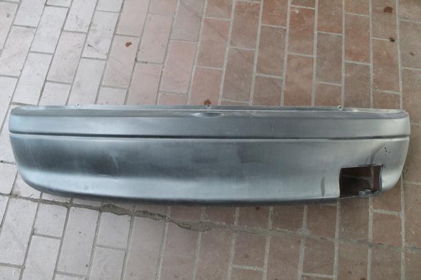 Foto: STOSSFÄNGER/ STOßSTANGE HINTEN eines Opel Corsa 12V SX