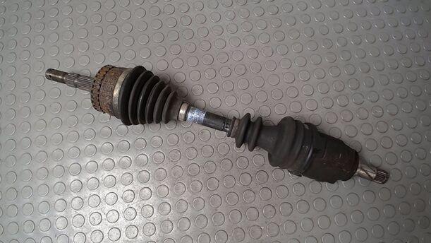 Foto: ANTRIEBSWELLE LINKS eines Opel Corsa 12V SX