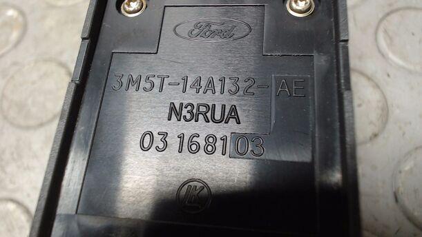 Foto: FENSTERHEBERSCHALTER VORN LINKS eines Ford Focus C-MAX 1.6 TDCi DPF