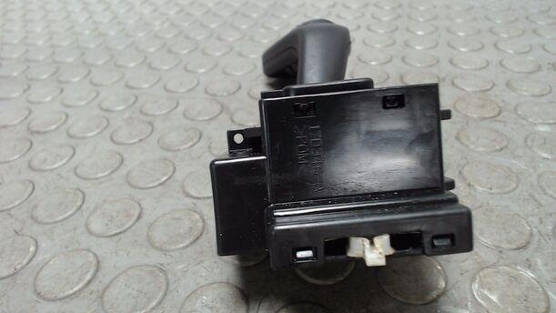 Foto: BLINK / KOMBISCHALTER eines Ford Focus C-MAX 1.6 TDCi DPF