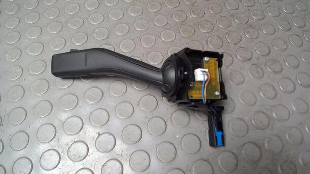 Foto: SCHEIBENWISCHERSCHALTER eines VW Golf Plus 1.6