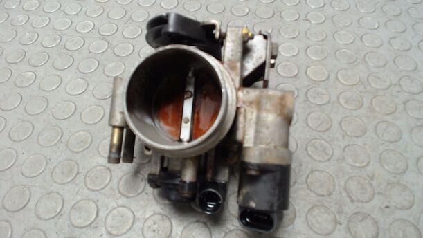 Foto: DROSSELKLAPPENSTUTZEN eines Opel Tigra 1.4i 16V