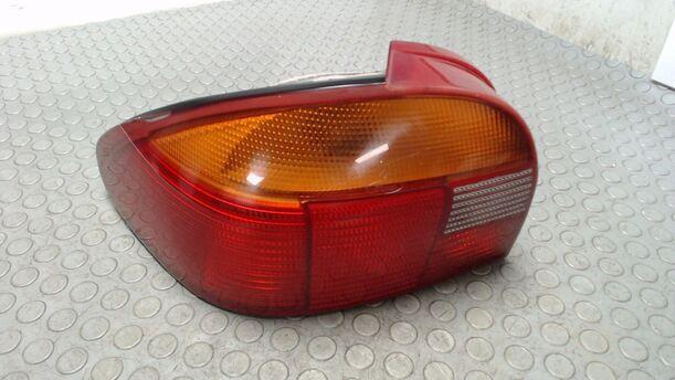Foto: HECKLEUCHTE / RÜCKLEUCHTE LINKS eines Ford Mondeo
