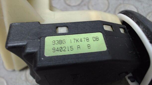 Foto: SCHEIBENWISCHERSCHALTER eines Ford Mondeo