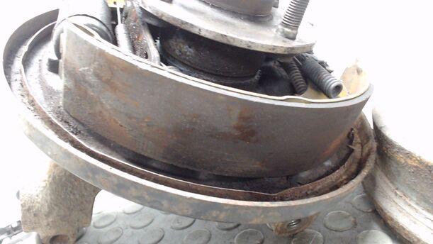 Foto: ACHSSCHENKEL HINTEN RECHTS eines Ford Mondeo
