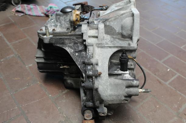 Foto: SCHALTGETRIEBE 5-GANG eines Ford Mondeo